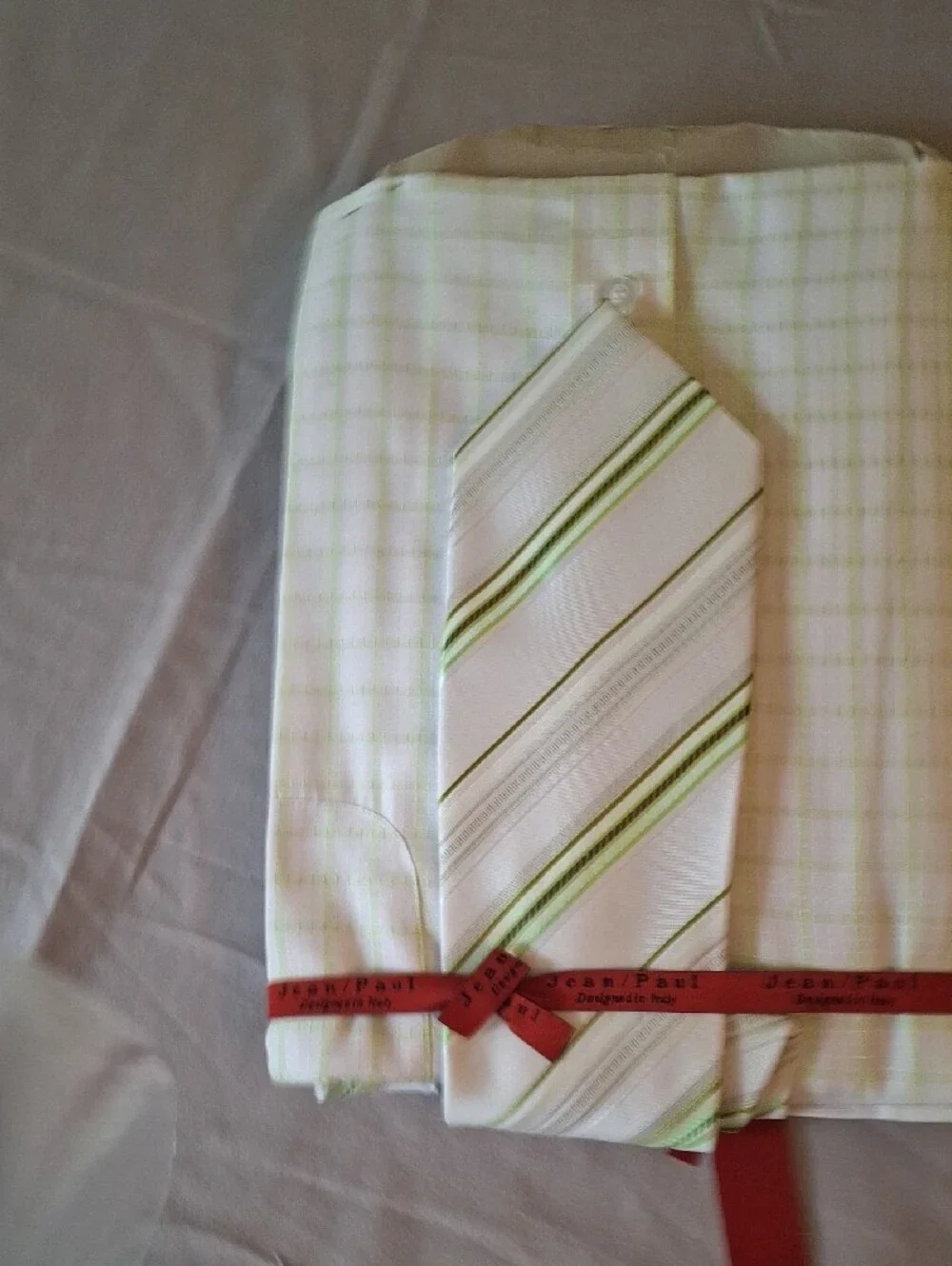 Classic Light Green Windowpane Dress Shirt with Matching Tie Set